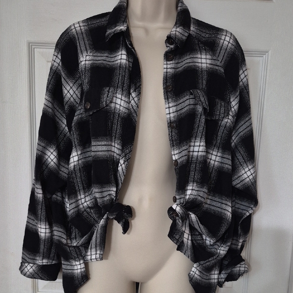 wild fable Tops - OS Wild Fable Shirt